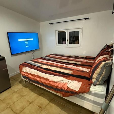 Appartement Mignon Livry-Gargan Exteriör bild