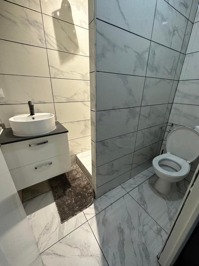 Appartement Mignon Livry-Gargan Exteriör bild