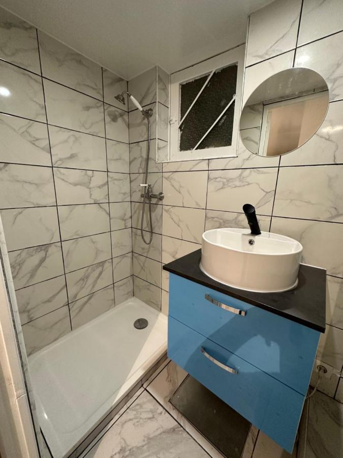 Appartement Mignon Livry-Gargan Exteriör bild