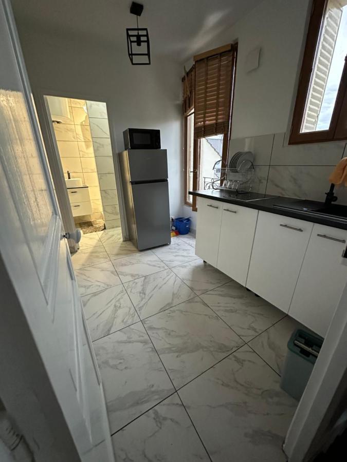 Appartement Mignon Livry-Gargan Exteriör bild